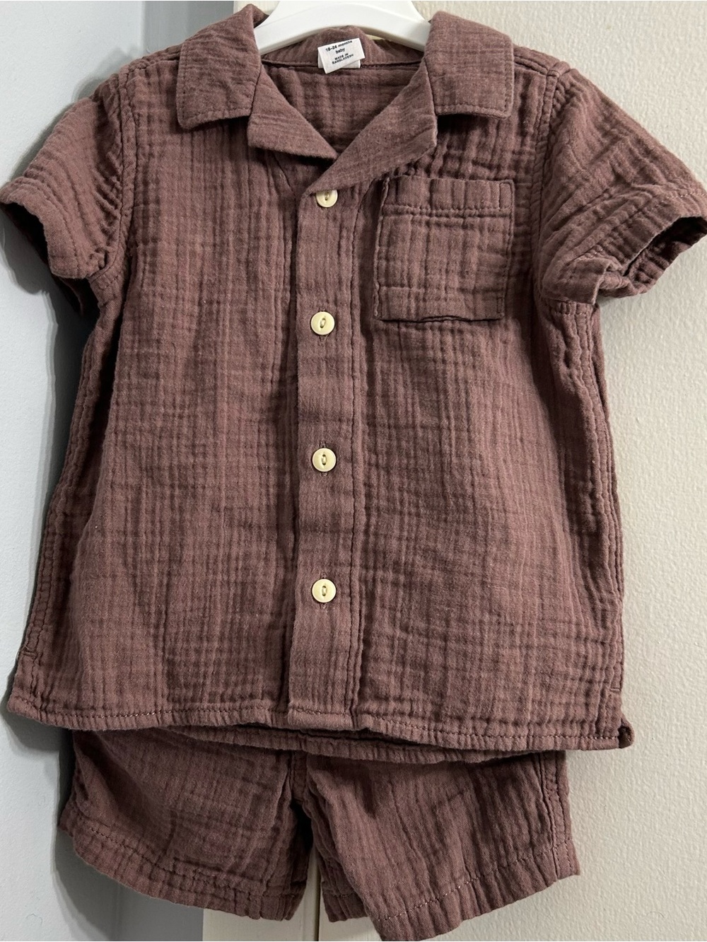Baby Gap Crinkle Cotton Gauze 2-Piece Resort Shirt & Shorts Brown- Size 18-24M